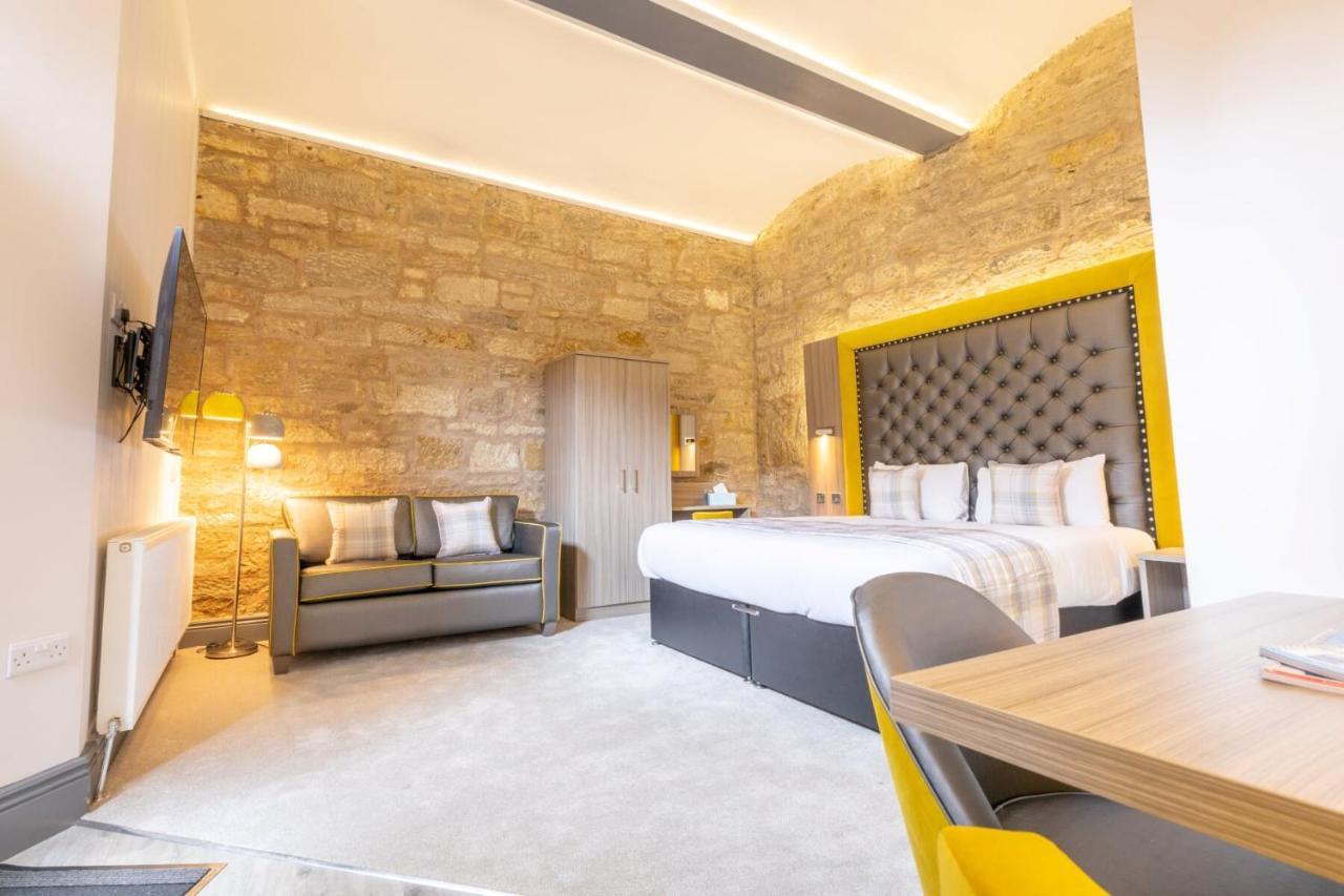Aparthotel Court 4*