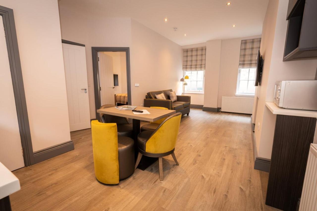 Aparthotel Court 4*